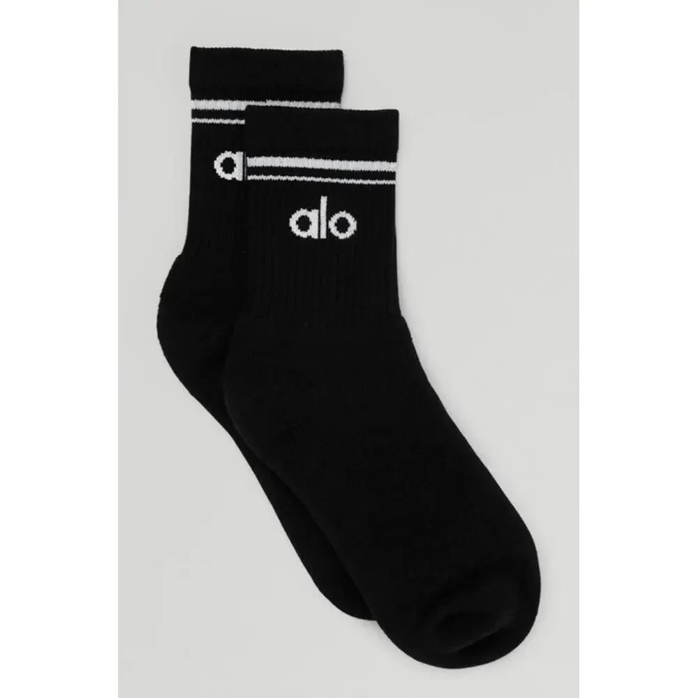 NWT Alo Unisex Half-Crew Throwback Sock – Black/White (Size M)